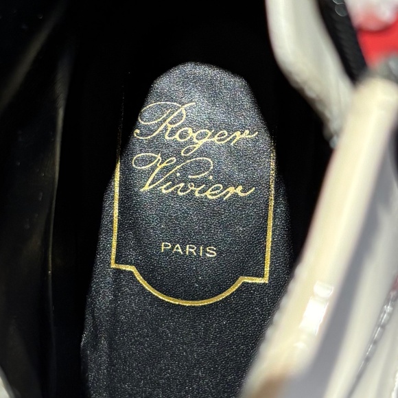 Roger Vivier White Boots - Picture 5 of 8
